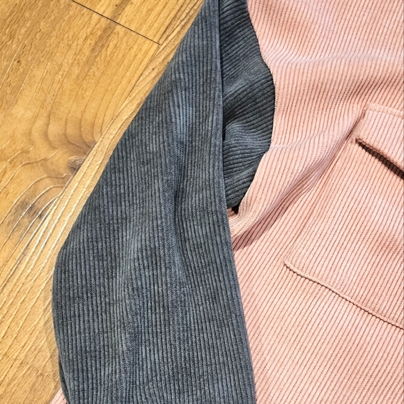 ColorBlock Super Soft Shacket - Picture 3 of 7